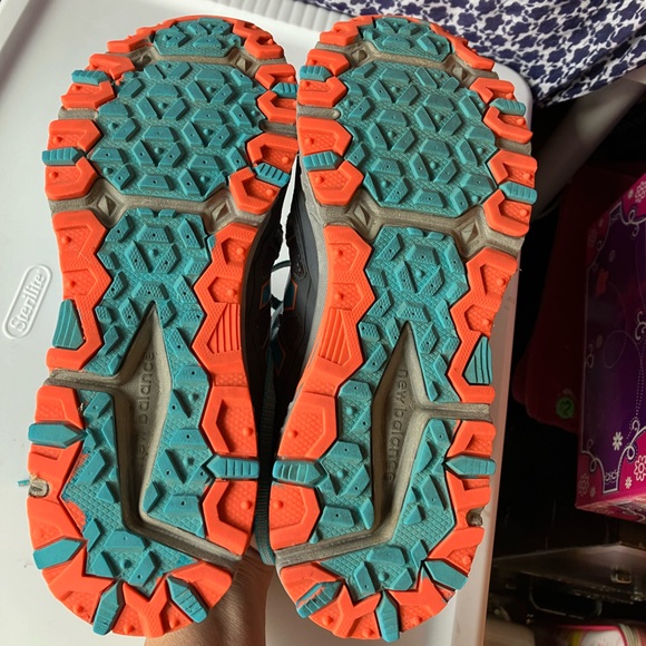 New Balance women’s All Terrain supportive running trail hiking shoes gray 10.5 - Picture 12 of 15